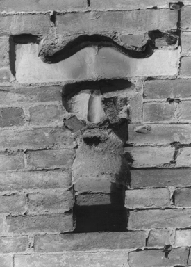 cornice sagomata di finestra